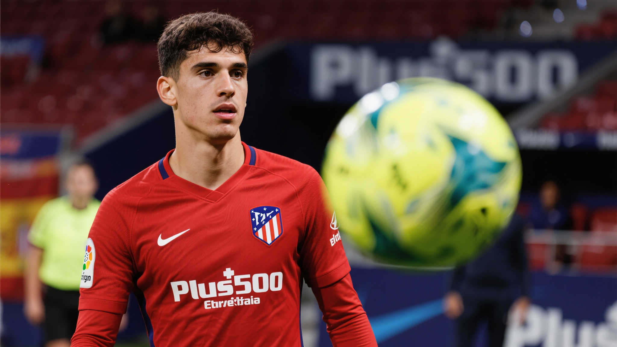 世体:埃里克-加西亚巴萨表现亮眼,具备入选西班牙国家队实力 世体:埃里克-加西亚巴萨表现亮眼,具备入选西班牙国家队实力